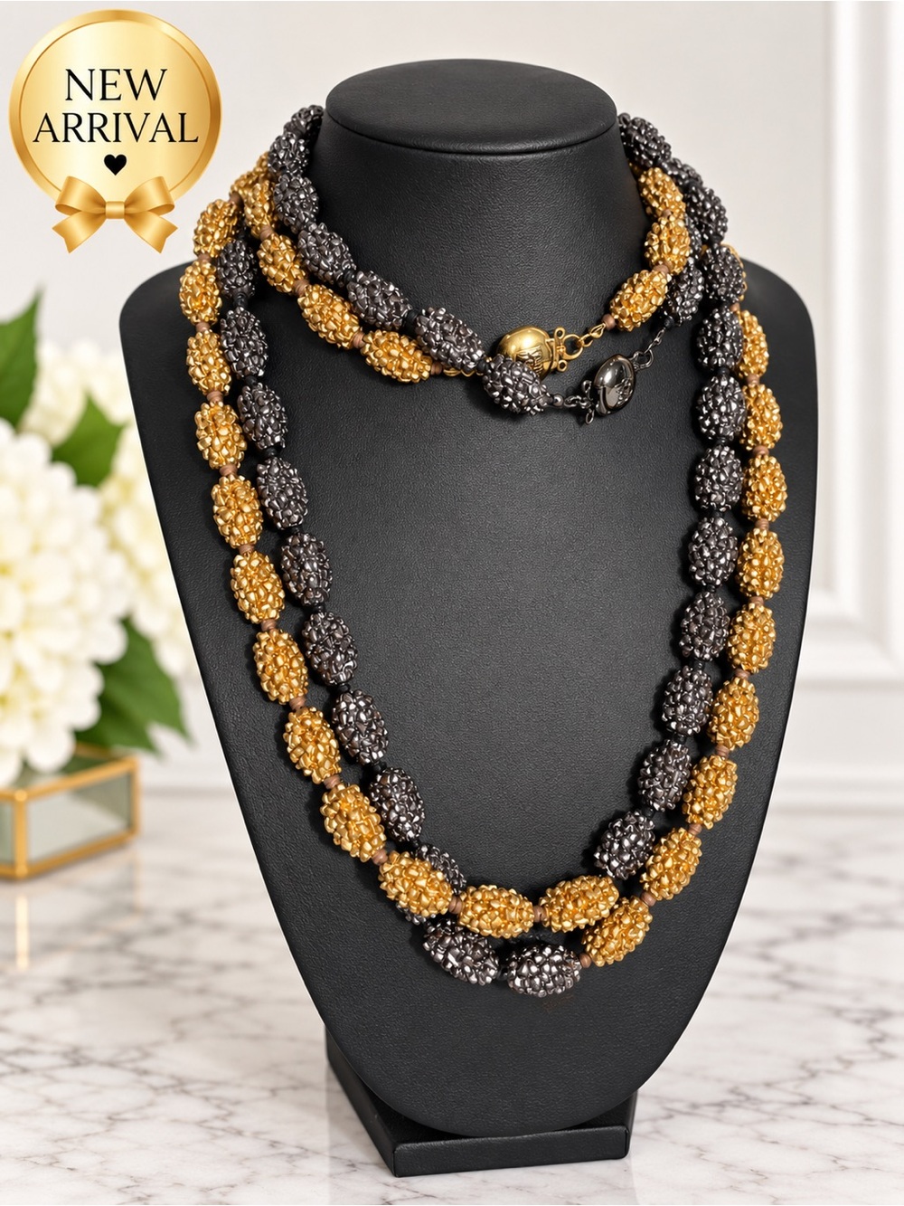 📿 BCBG Max Azria Two-Tone Textured Statement Necklace 📿